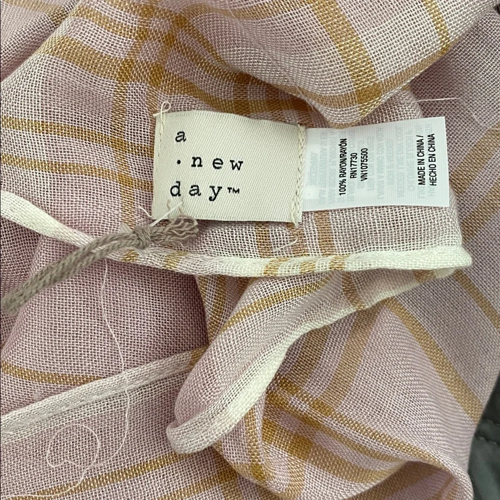 a new day Pink / lilac and White Striped Scarf